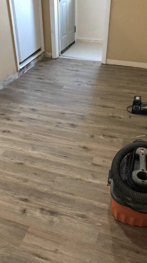 picture of a newly installed wood floor